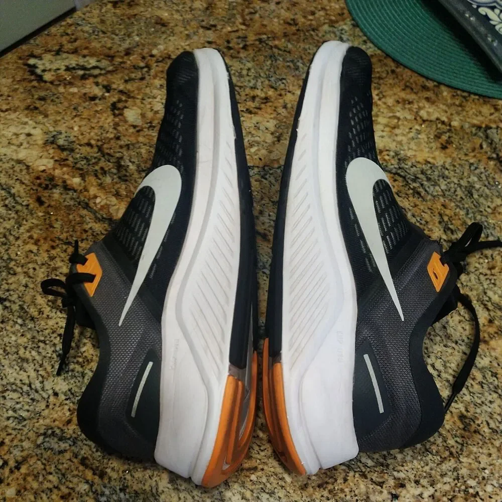 Nike size 12.5 Air Zoom Structure 24 DA8535 003 Black / Pure Platinum